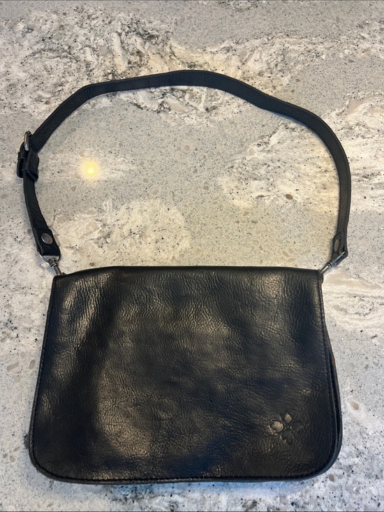 Patricia Nash Handbags - Patricia Nash Black Leather Shoulder Bag 11 x 8 x 2